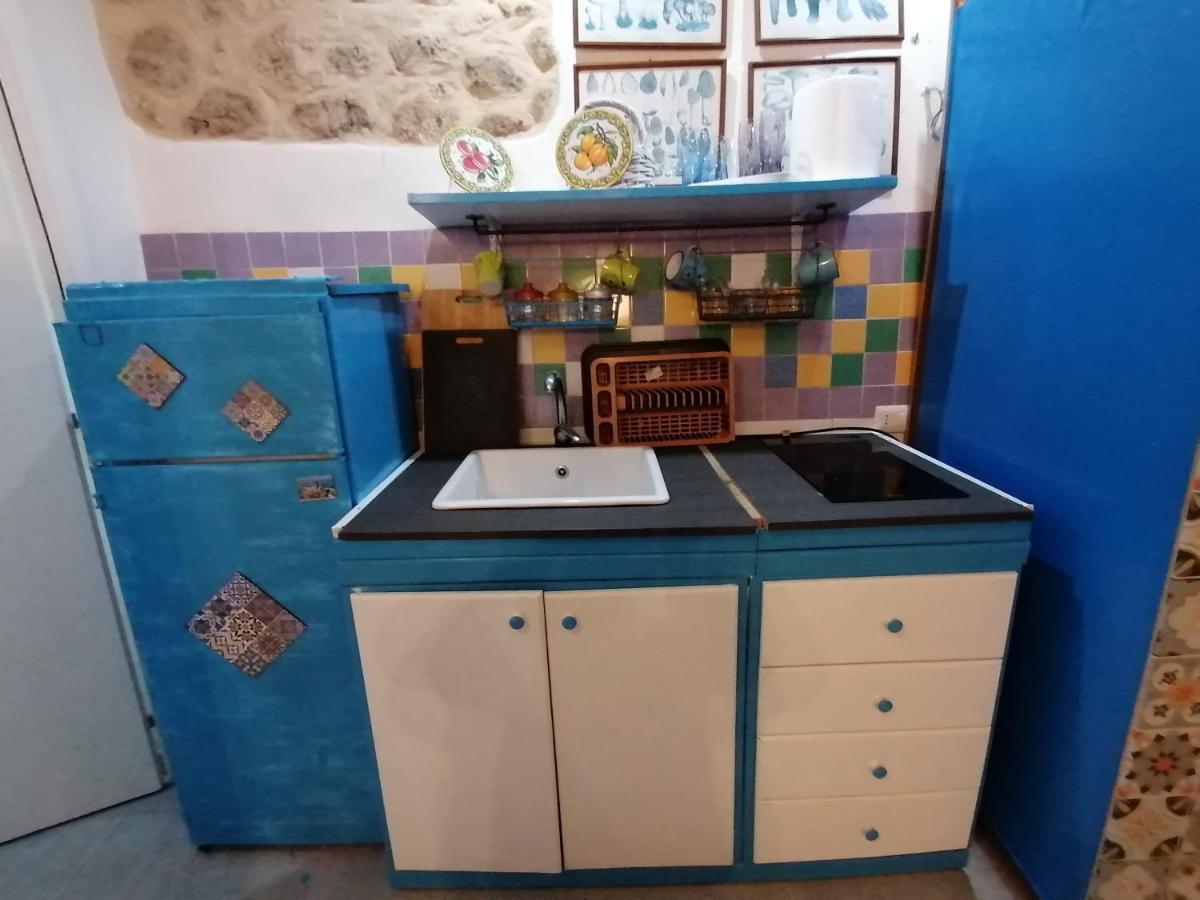 סירקוזה Il Cortiletto Di Via Minniti מראה חיצוני תמונה